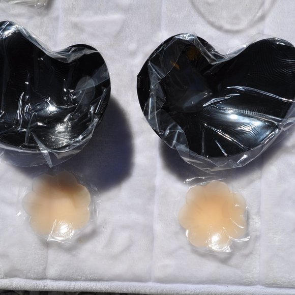 Adhesive Bra Sticky Strapless Fabric Bra Invisible Apply to Women Daily LalaWing - Picture 5 of 6